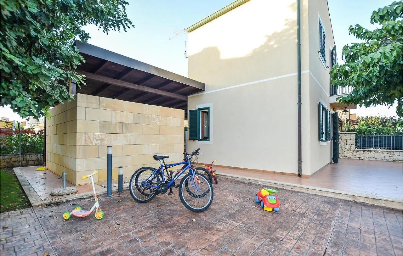 Holiday home Nice Home In Marina Di Modica With Wifi